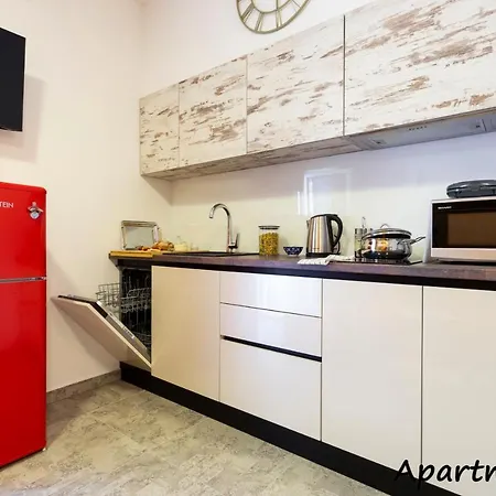 Apartman Place4u#2⋆new⋆central Location⋆parking⋆awesome *